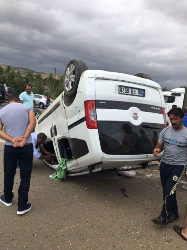 Tokat’ta İki Ayrı Trafik Kazası: 10 Yaralı