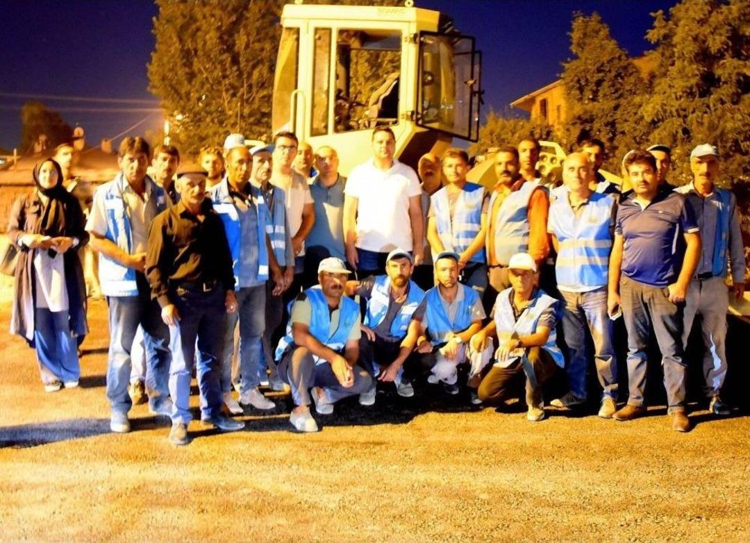 İpekyolu Belediyesinin Yol Yapım &Ccedil;alışmaları Devam Ediyor