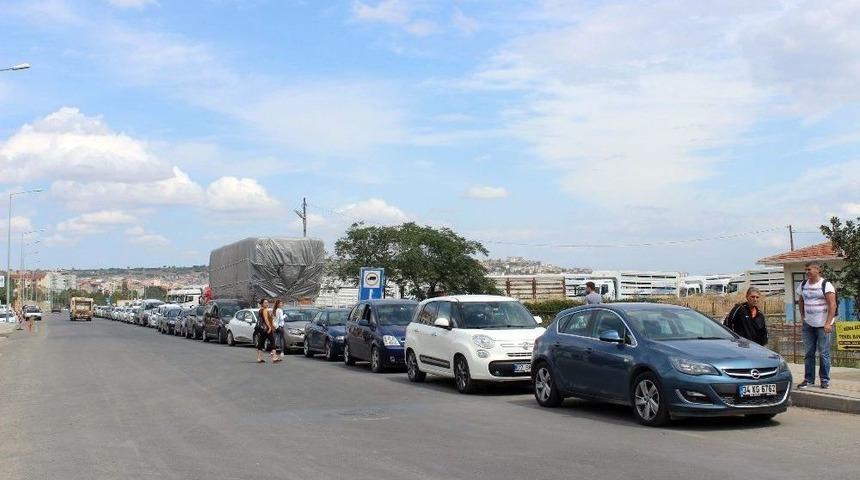 Tekirdağ&rsquo;da Tatilci Kuyruğu