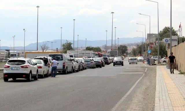 Tekirdağ’da Tatilci Kuyruğu