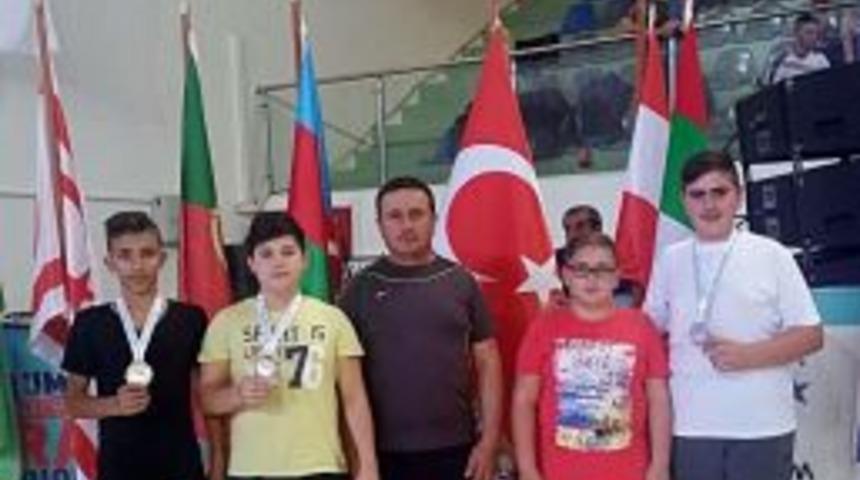 Kırklareli İlk 3&rsquo;&uuml; Kimseye Bırakmadı