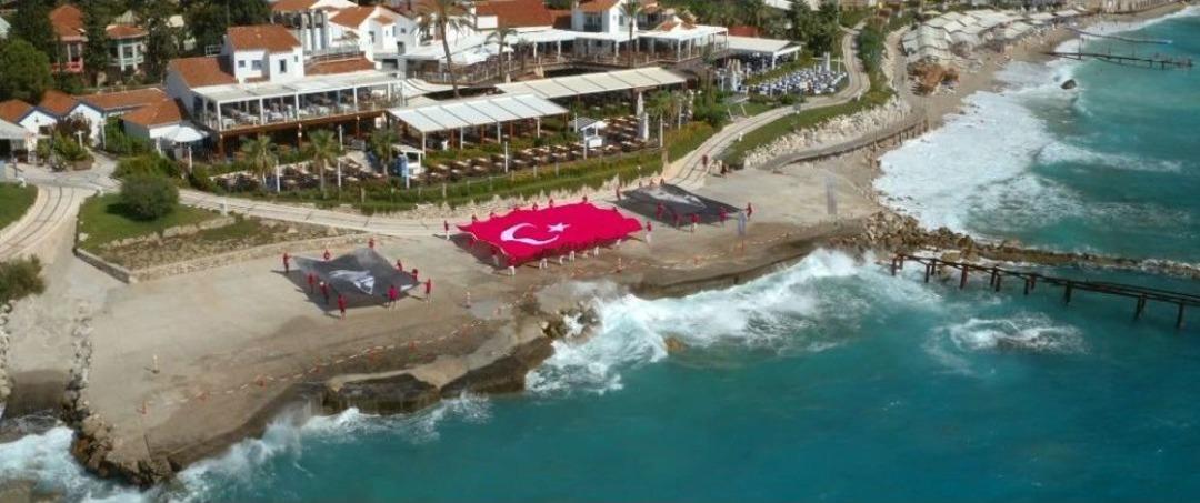 30 Ağustos&rsquo;u Karada, Hava Ve Denizde Kutladılar