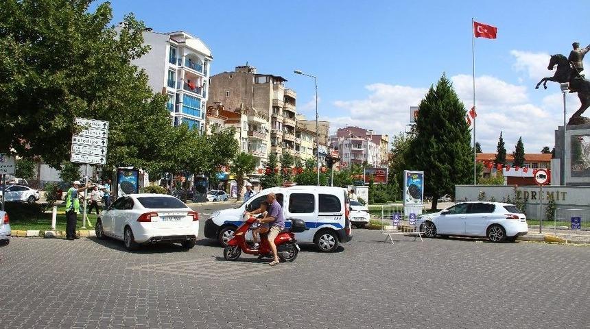 Ara&ccedil; Yoğunluğuna Barikatlı &Ccedil;&ouml;z&uuml;m