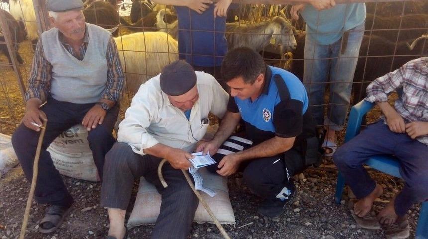 Antalya Polisi Bin 423 Kişiyle Y&uuml;z Y&uuml;ze G&ouml;r&uuml;ş&uuml;p Uyardı