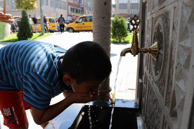 Fırat Yılmaz Çakıroğlu Adına Yaptırılan Çeşme Açıldı