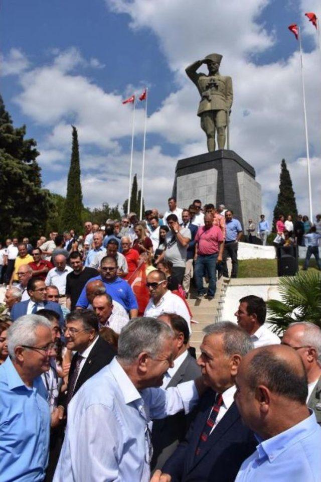 Chp'den Zafer Kutlaması Ve Bayramlaşma