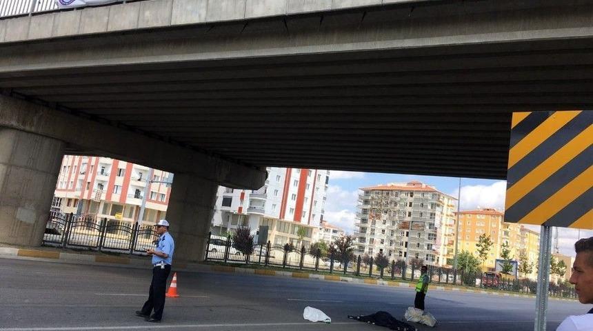 Kamyonetin Çarptığı Yaşlı Kadın Hayatını Kaybetti