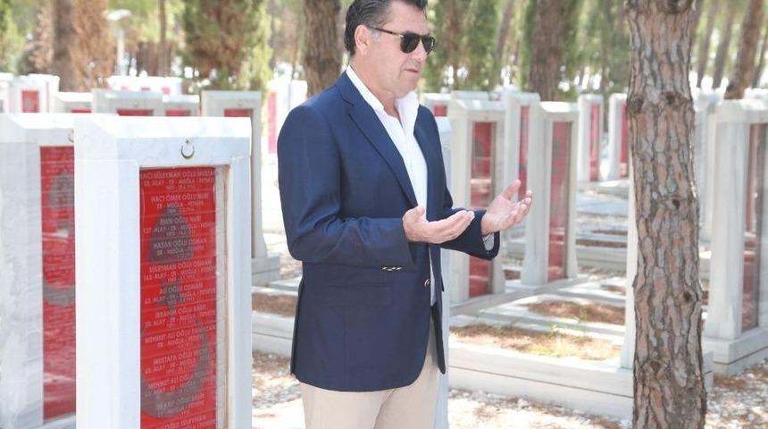 Başkan Kocadon, &Ccedil;anakkale&rsquo;de Şehitlere Dua Etti