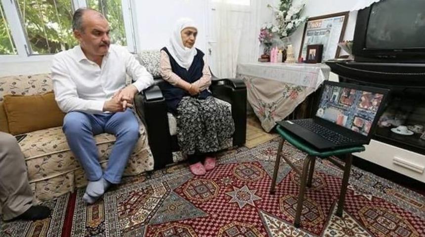 Şahit Başsavcı Mustafa Alper&rsquo;in Annesine Duygulandıran Ziyaret