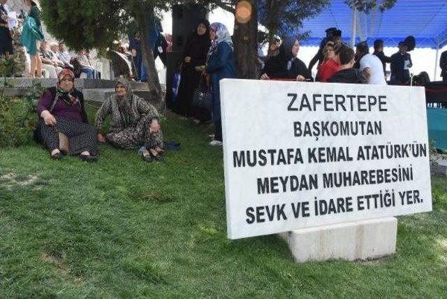 Kütahya'daki 30 Ağustos Törenlerine Bakanlar Da Katıldı