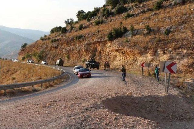 Adıyaman'da Askeri Aracın Geçişi Sırasında Patlama (2)  (Yeniden)