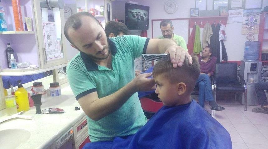 Berber Ve Kuaf&ouml;rlerde Bayram Mesaisi