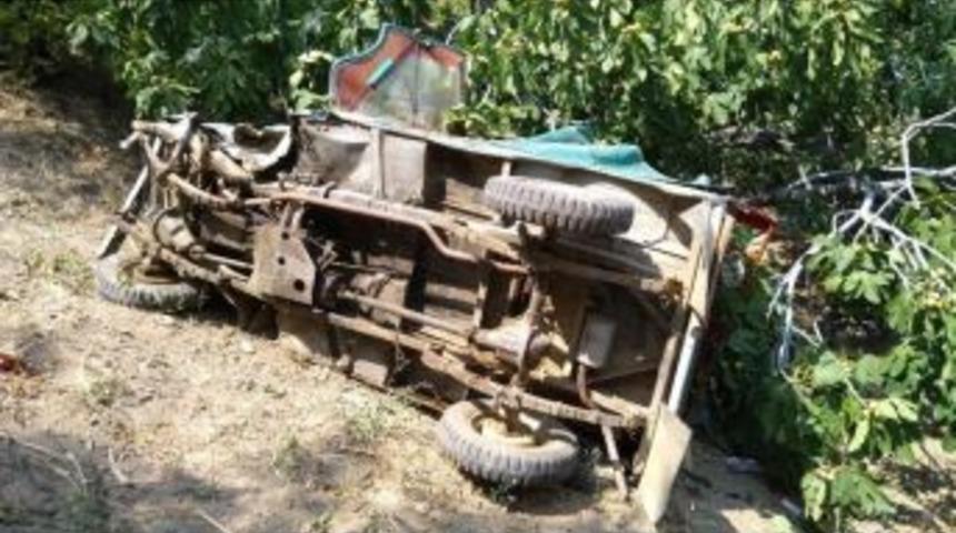 Nazillideki Kazada Ağır Yaralanan &Ouml;zd&uuml;n &Uuml;retmen Hayatını Kaybetti