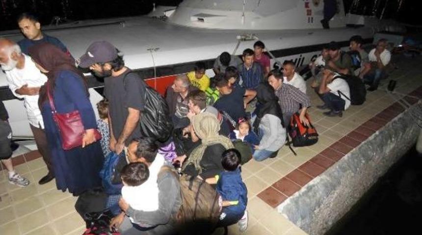 &Ccedil;anakkale'de 33 Ka&ccedil;ak Yakalandı