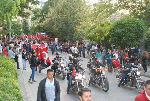 Eskişehir’de Zafer Alayı