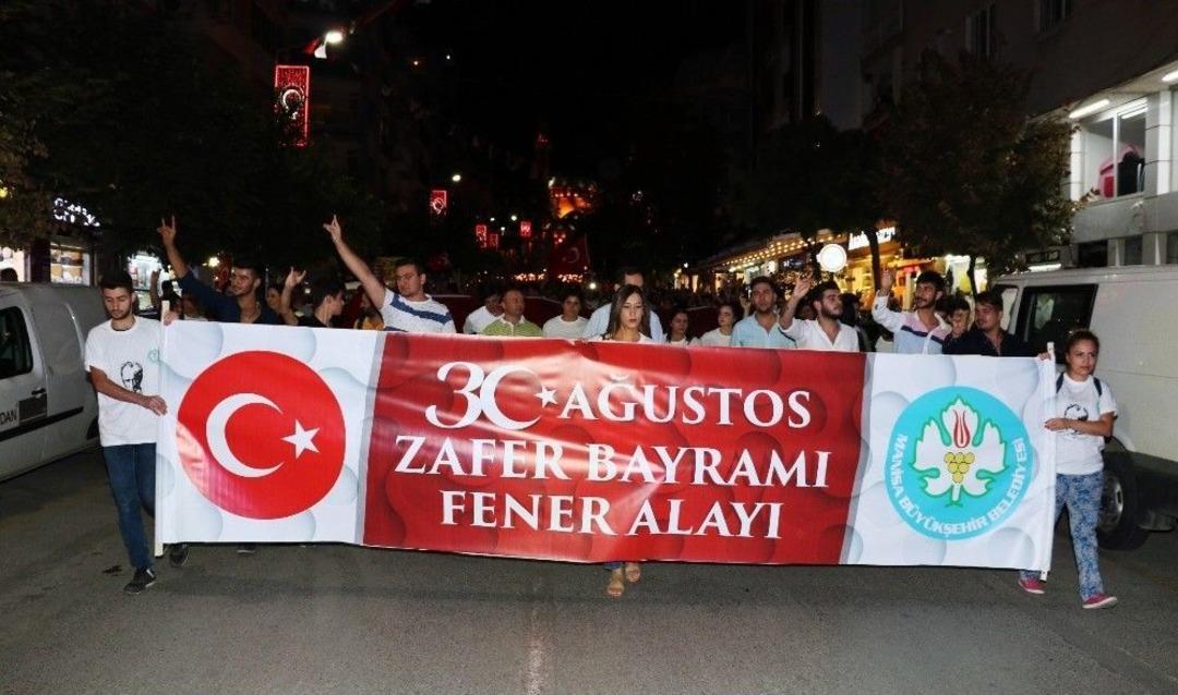 Manisa&rsquo;da 30 Ağustos&rsquo;ta Emre Altuğ Coşkusu