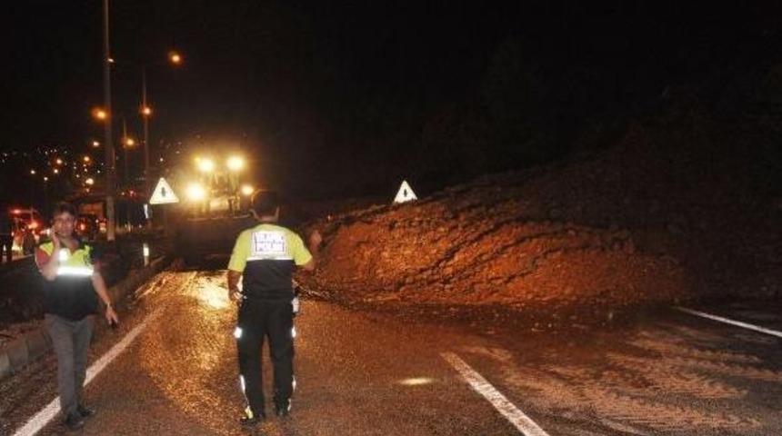 Serinhisar'da Şiddetli Yağmur, Sel Ve Heyelana Neden Oldu