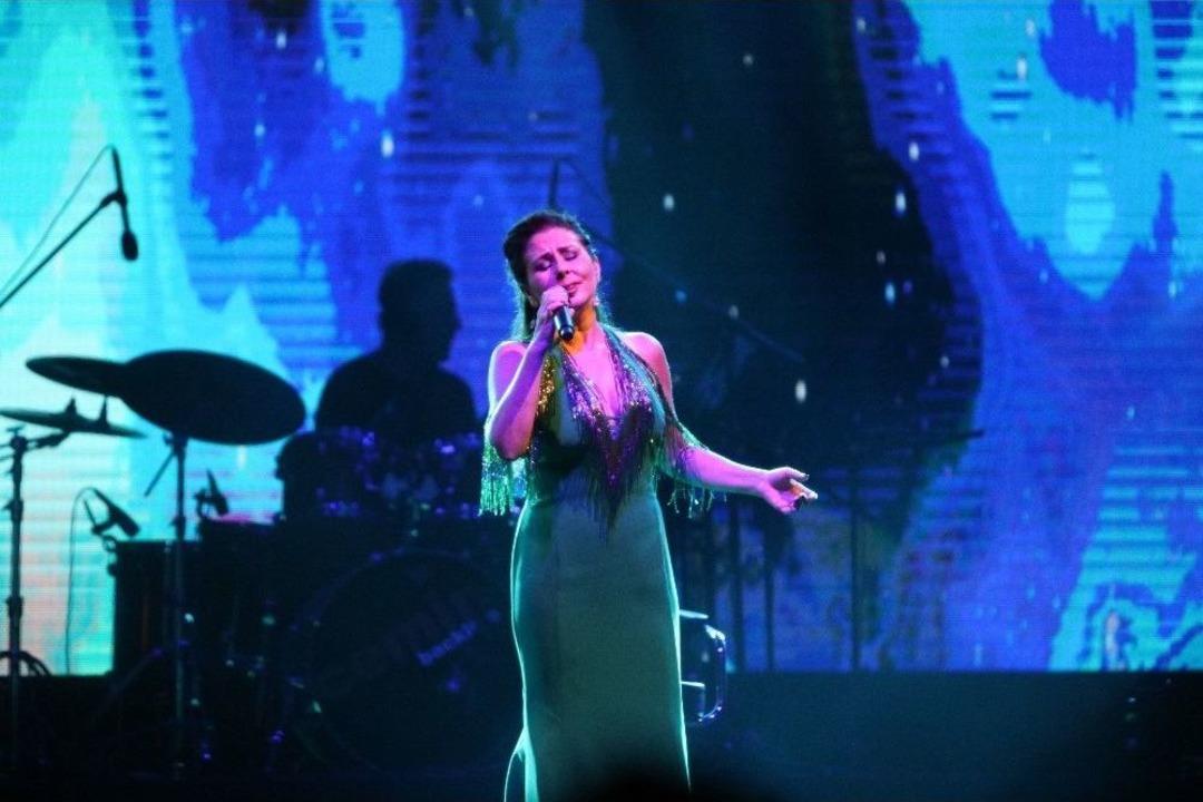 Nil&uuml;fer, Mersin&rsquo;i Salladı