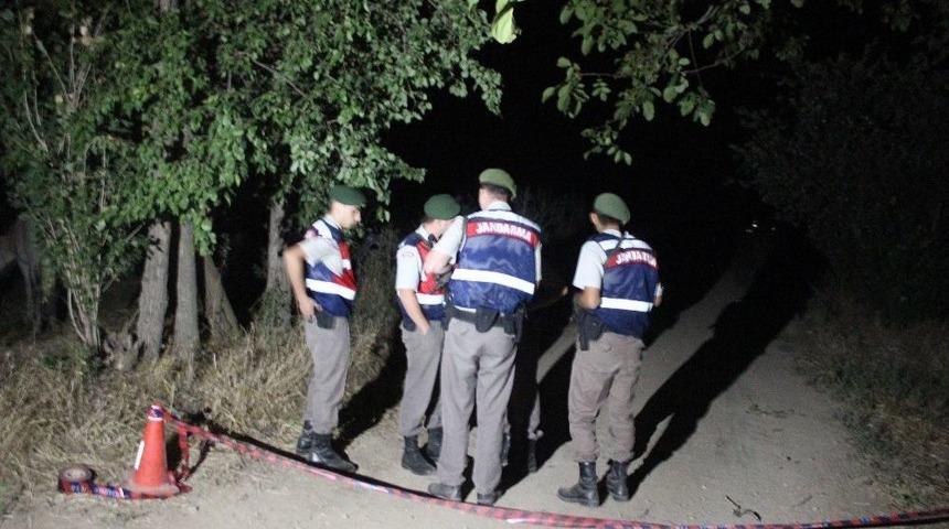 Denizli&rsquo;de İki Kişi Tarlada &Ouml;l&uuml; Bulundu