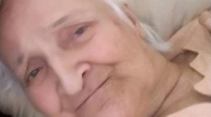 İkiz Kız Kardeşler Aynı G&uuml;n &Ouml;ld&uuml;