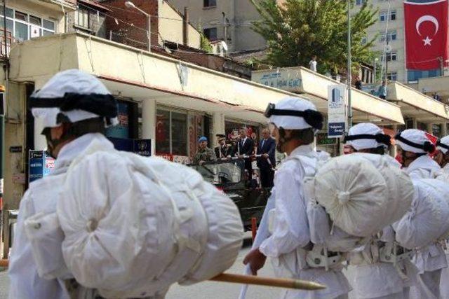 Bolu'da Komandolara Yoğun Ilgi