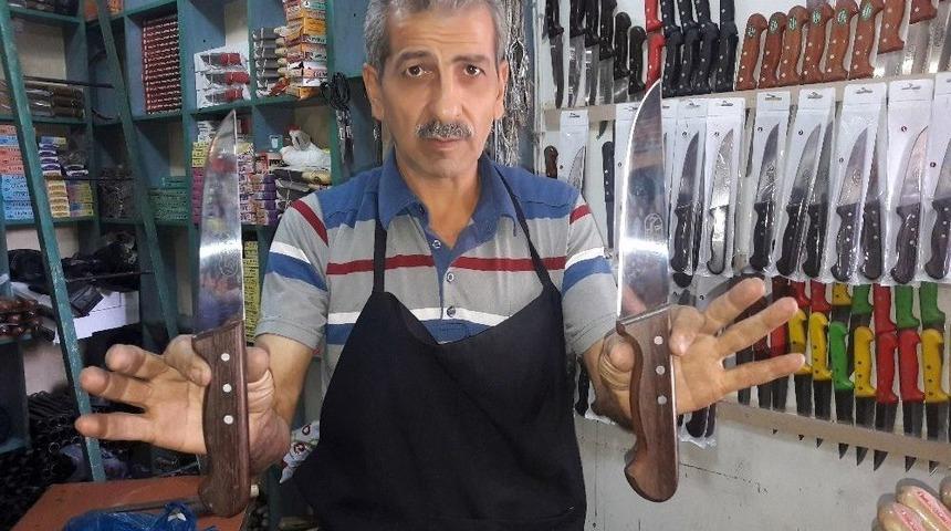 Yılların Bı&ccedil;ak Ustası Kurbanda T&uuml;rk Malı Bı&ccedil;akların Kullanılmasını Tavsiye Etti