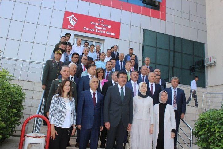 Bakan Zeybekci, Yaşlılarla Türkü Söyledi G1