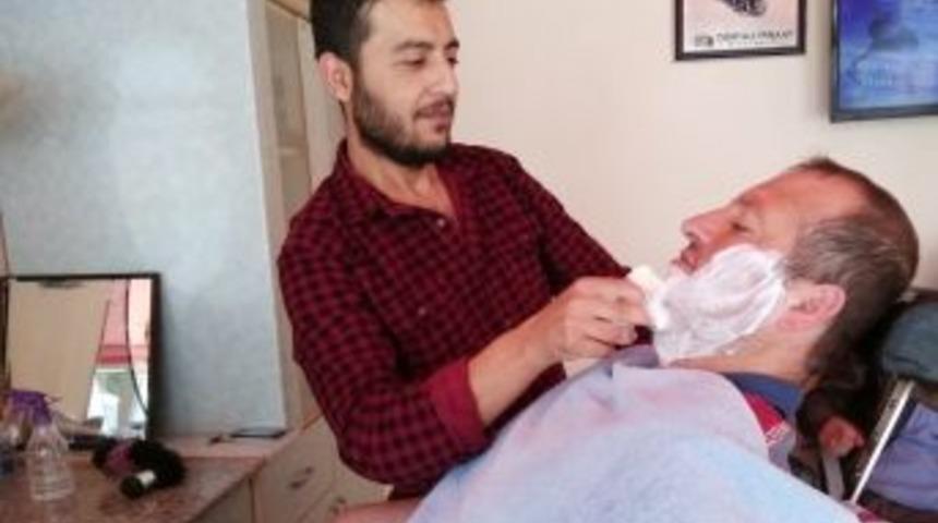 Berber Ve Kuaf&ouml;rler Bayram Mesaisinde