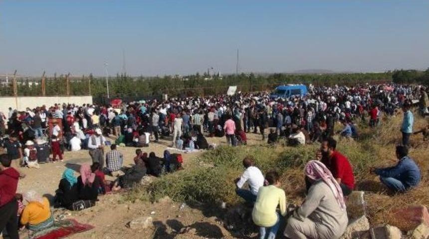 &Ouml;nc&uuml;pınar'dan 54 Bin 734 Suriyeli, &Uuml;lkesine Bayrama Gitti