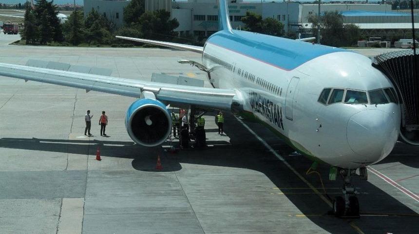 &Ouml;zbekistan U&ccedil;ağı Tehlike Atlattı