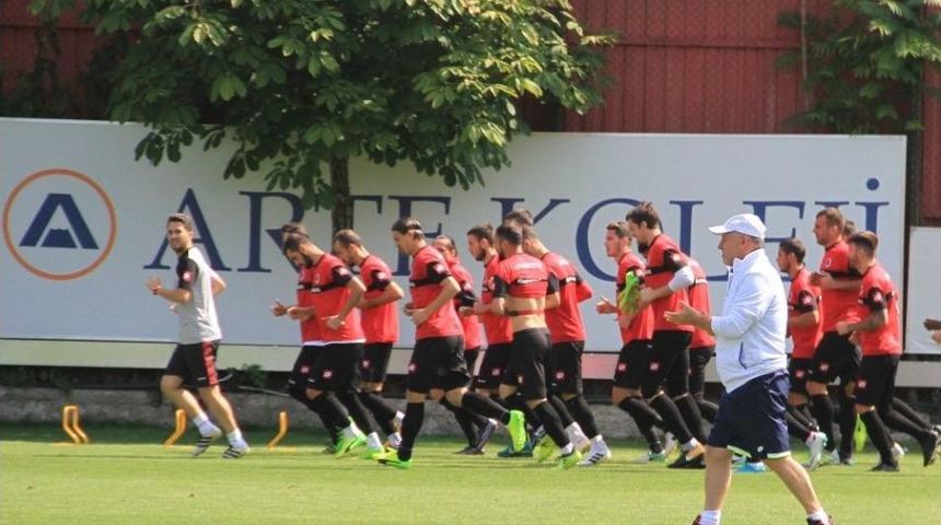 Mesut Bakkal: "şu Andaki Durumumuz Değil, Bundan Sonra Ne Yapacağımız &Ouml;nemli"