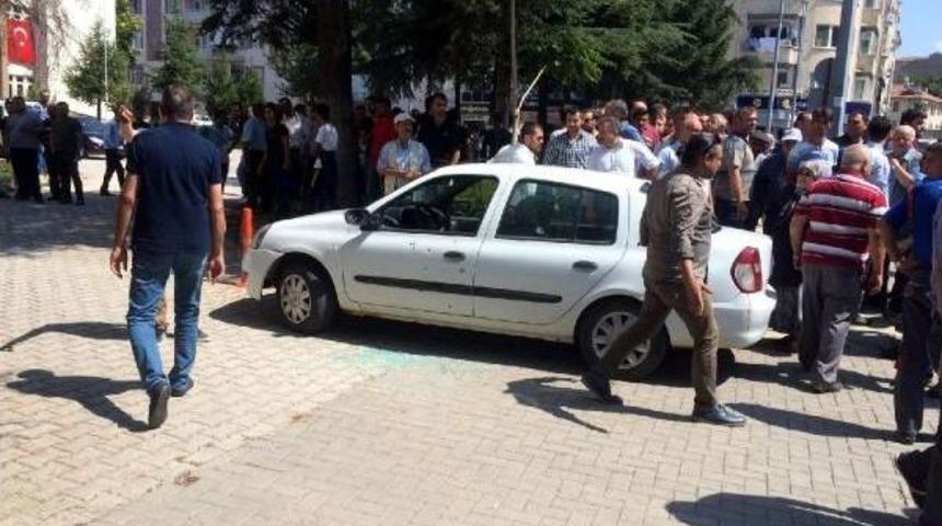 Yalva&ccedil;'ta Eski Eş Dehşet Sa&ccedil;tı: 3 Yaralı