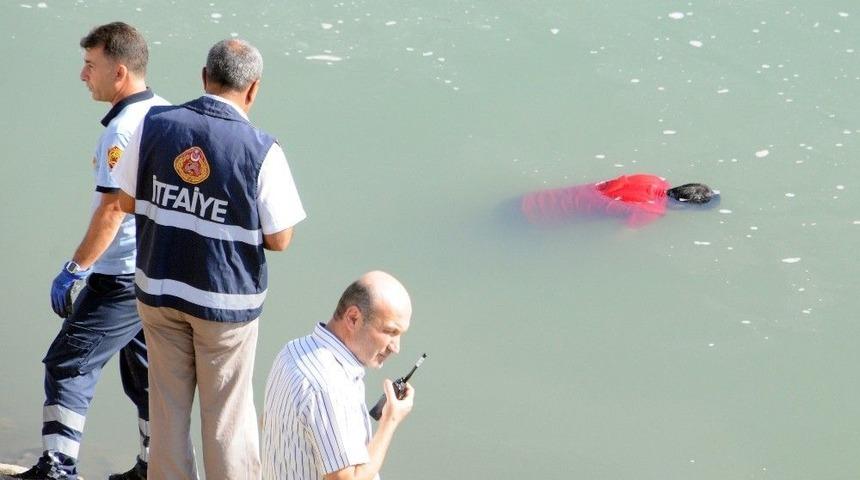 Dicle Nehri&rsquo;nde Cesedi Bulunan Gencin Kimliği Belli Oldu