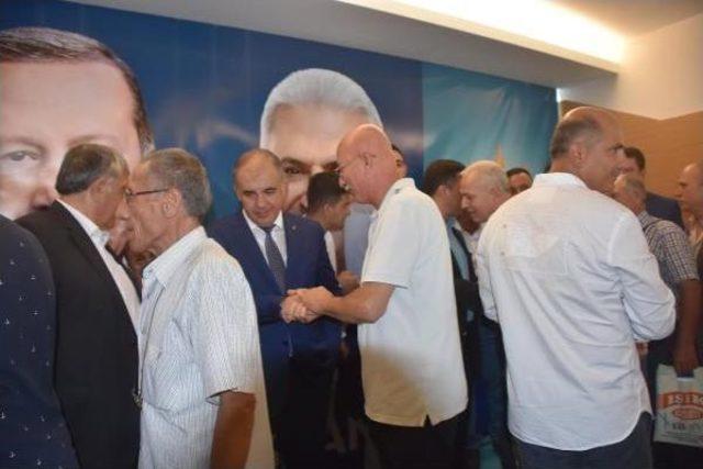 Ak Parti İzmir İl Örgütü'nde Bayramlaşma Buluşması