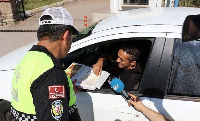 Bayram Öncesi Sürücülere ’lokum’ Gibi Karışılama