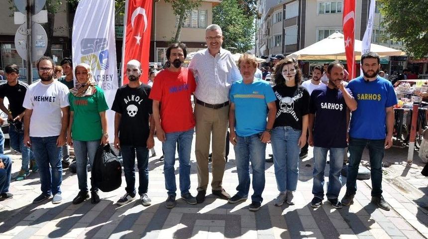 Maddeye Değil Hayata Bağlan