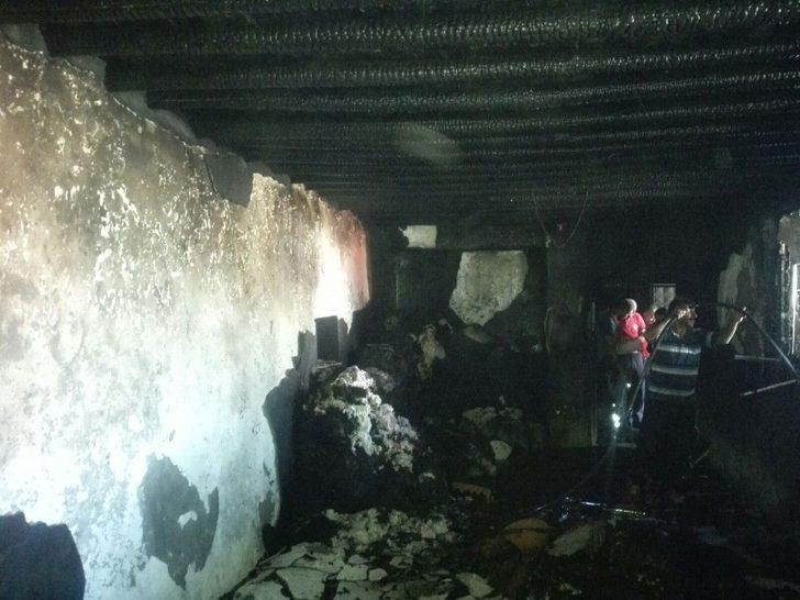 Kırsal Mahallede Yanan Ev Küle Döndü G2