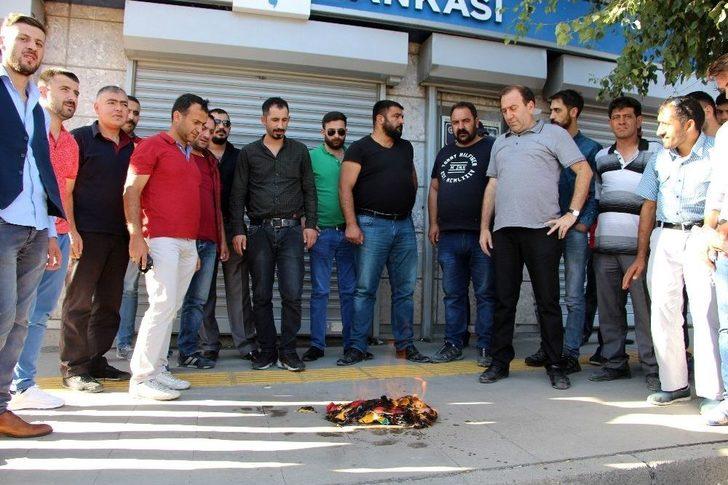 Mynamar Bayrağı Yaktılar G4