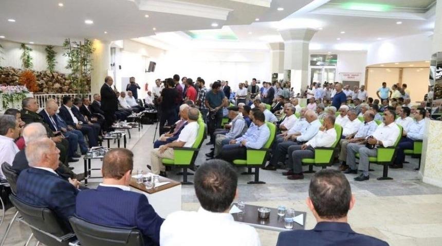 Protokol &Uuml;yeleri Vatandaşlar İle Bayramlaştı