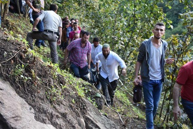 Sakarya’da Trafik Kazası: 2 Ölü 2 Yaralı