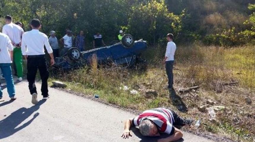 Karab&uuml;k'te Takla Atan Otomobilin S&uuml;r&uuml;c&uuml;s&uuml; Yaralandı