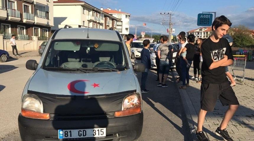 D&uuml;zce&rsquo;de Motosiklet Kazası: 1 Yaralı