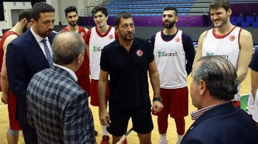 Cumhurbaşkanı Erdoğan, "12 Dev Adam"ı Ziyaret Etti