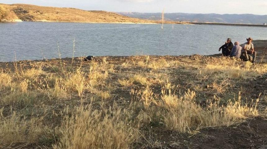 Kayıp Kadının G&ouml;lette Cesedi Bulundu