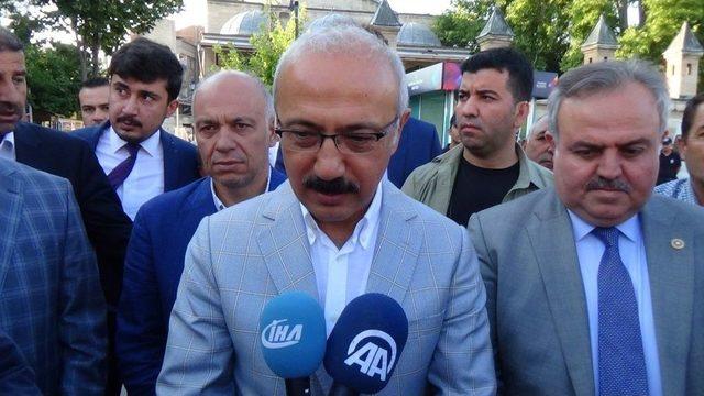 Bakan Elvan Bayram Namazını Karaman’da Kıldı