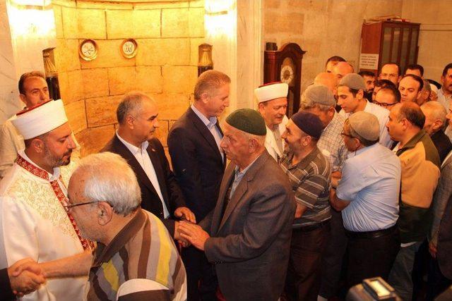 Sivas Ulu Cami’de Bayram Namazı Kılındı