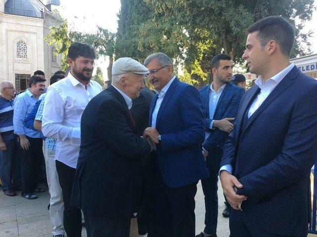 Zeytinburnunda Bayramlaşma Geleneği Devam Ediyor 2