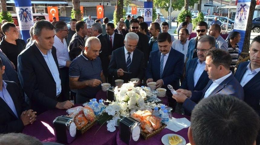 Erzincan&rsquo;da Bayramlaşma T&ouml;reni