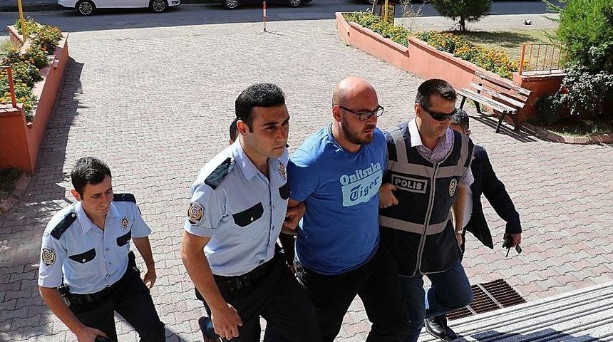 Karab&uuml;k&rsquo;te Silahlı Soygun Girişimi