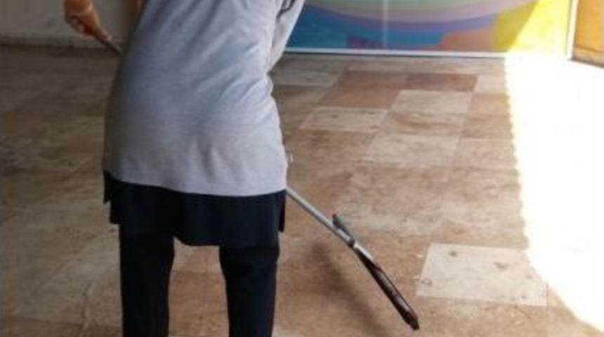 Ulaşım Hizmetleri Müdürlüğü Ekiplerinin Çalışmaları Sürüyor